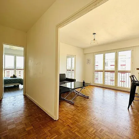 Centre-ville - 2 - 4p - Parking *