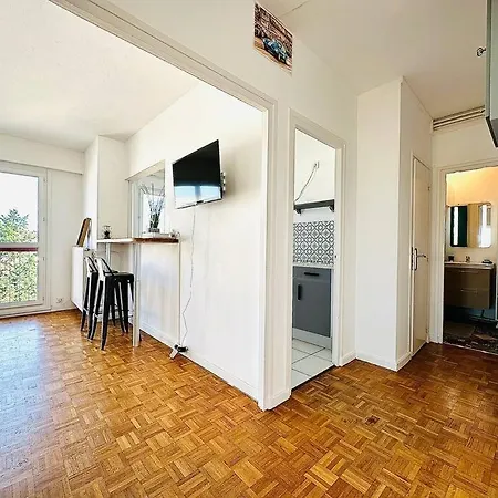 Centre-ville - 2 - 4p - Parking *