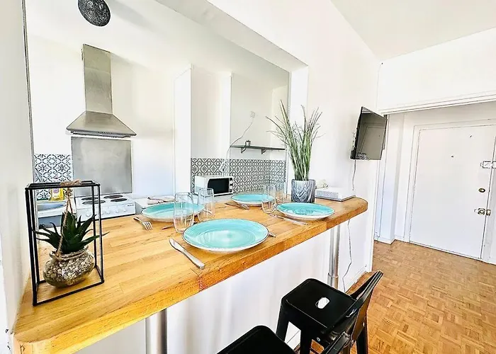 Centre-ville - 2 - 4p - Parking *