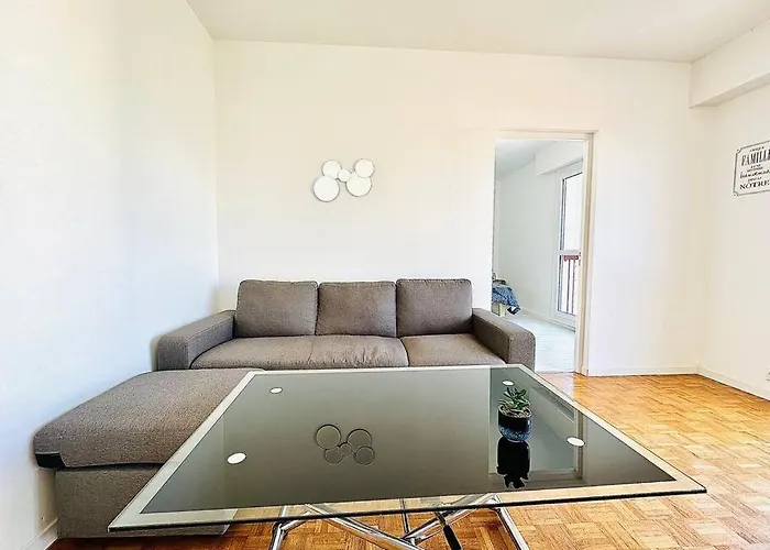 Centre-ville - 2 - 4p - Parking 公寓 *