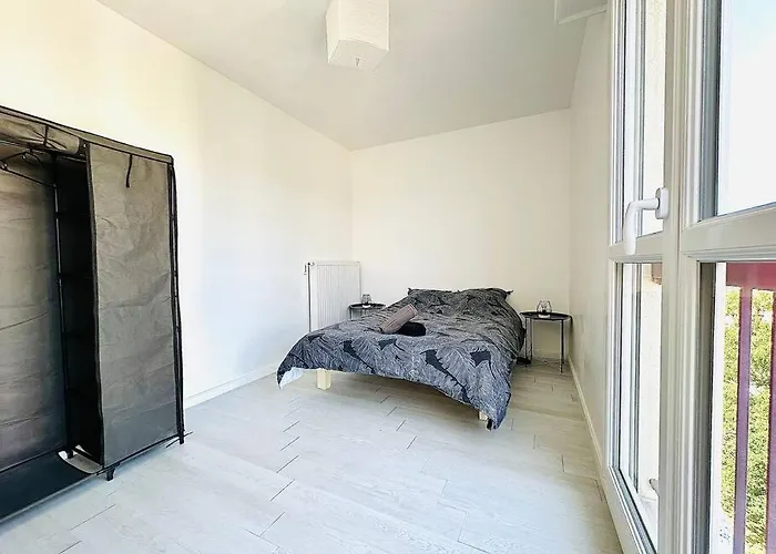 Centre-ville - 2 - 4p - Parking 公寓