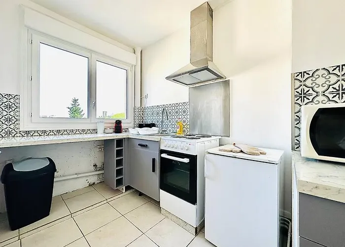 Centre-ville - 2 - 4p - Parking *