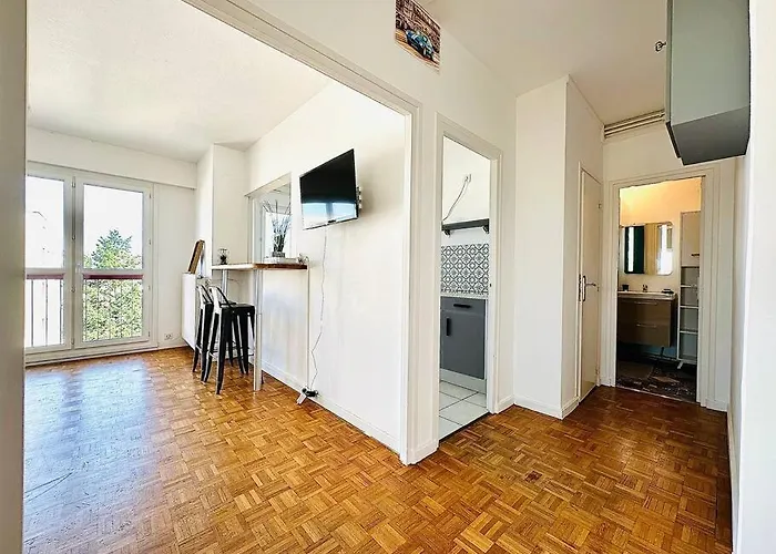 Centre-ville - 2 - 4p - Parking *